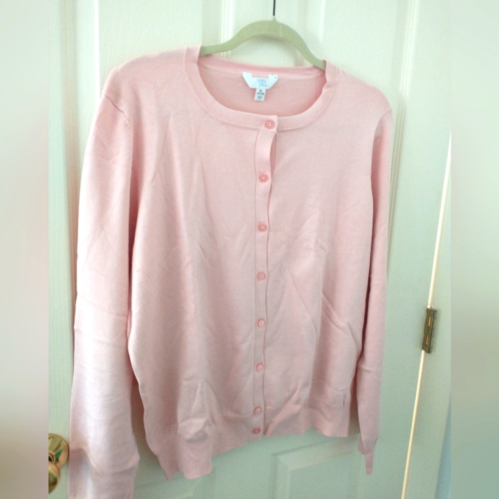 Llight pink sweater (cardigan) size XL.